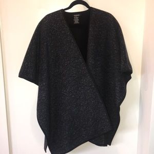Women’s Ike Behar grey and black open poncho.